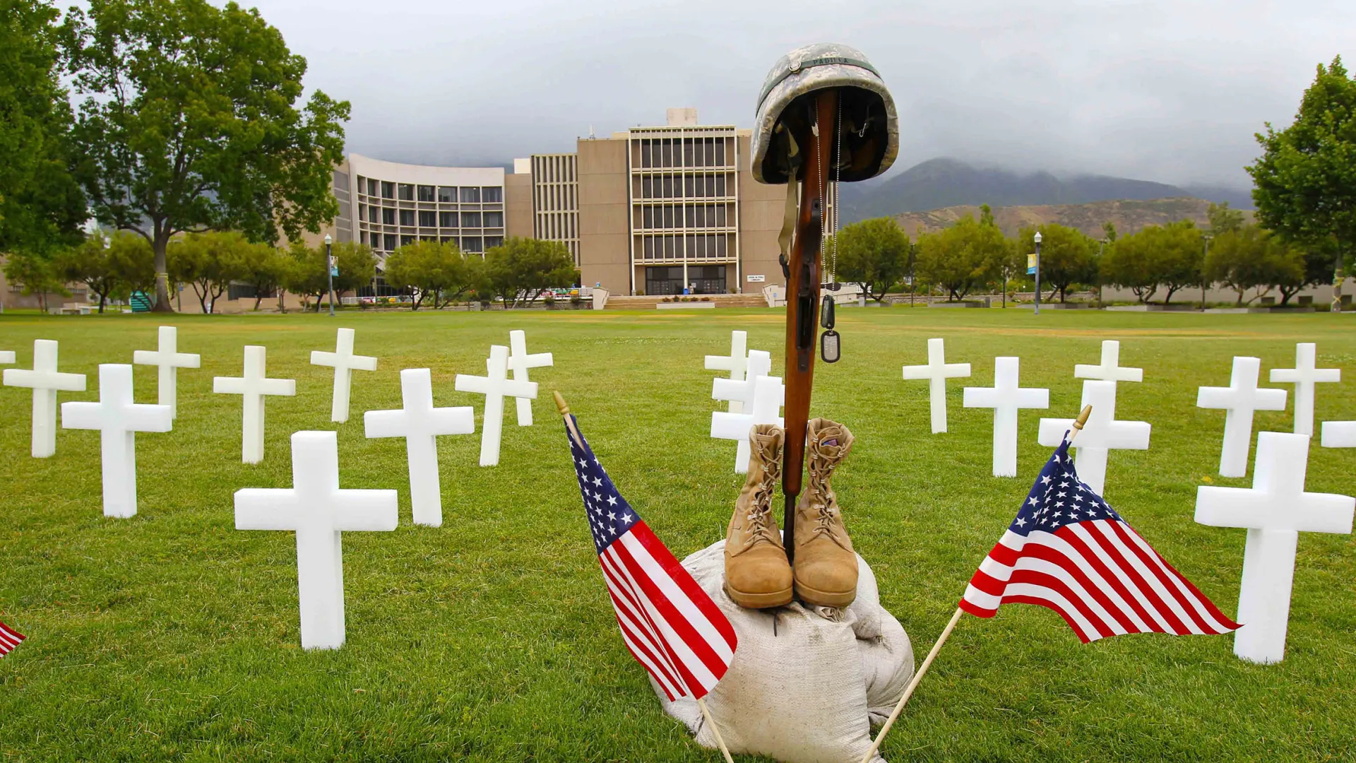 A Memorial Day display in front of the John M. Pfau Library. The university will be closed on Monday, May 27, in observance of Memorial Day.