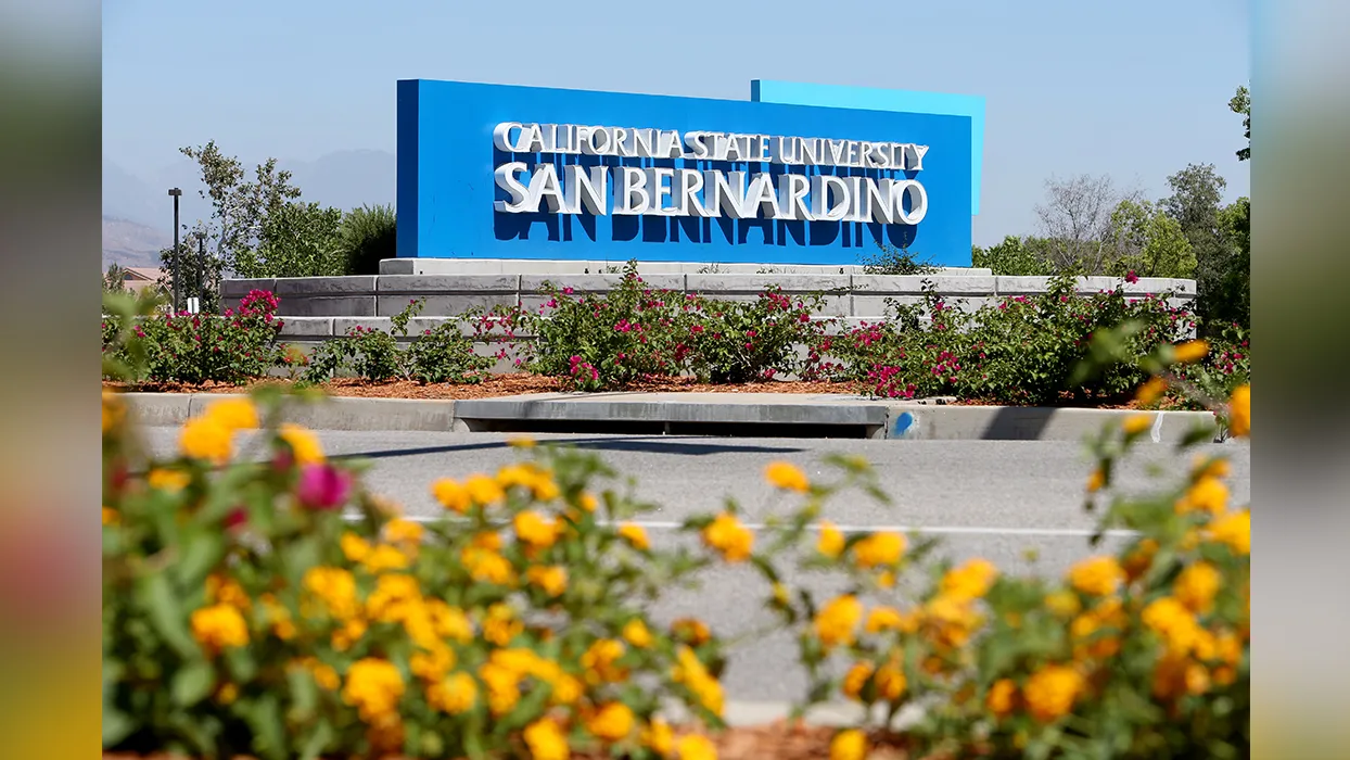 CSUSB sign