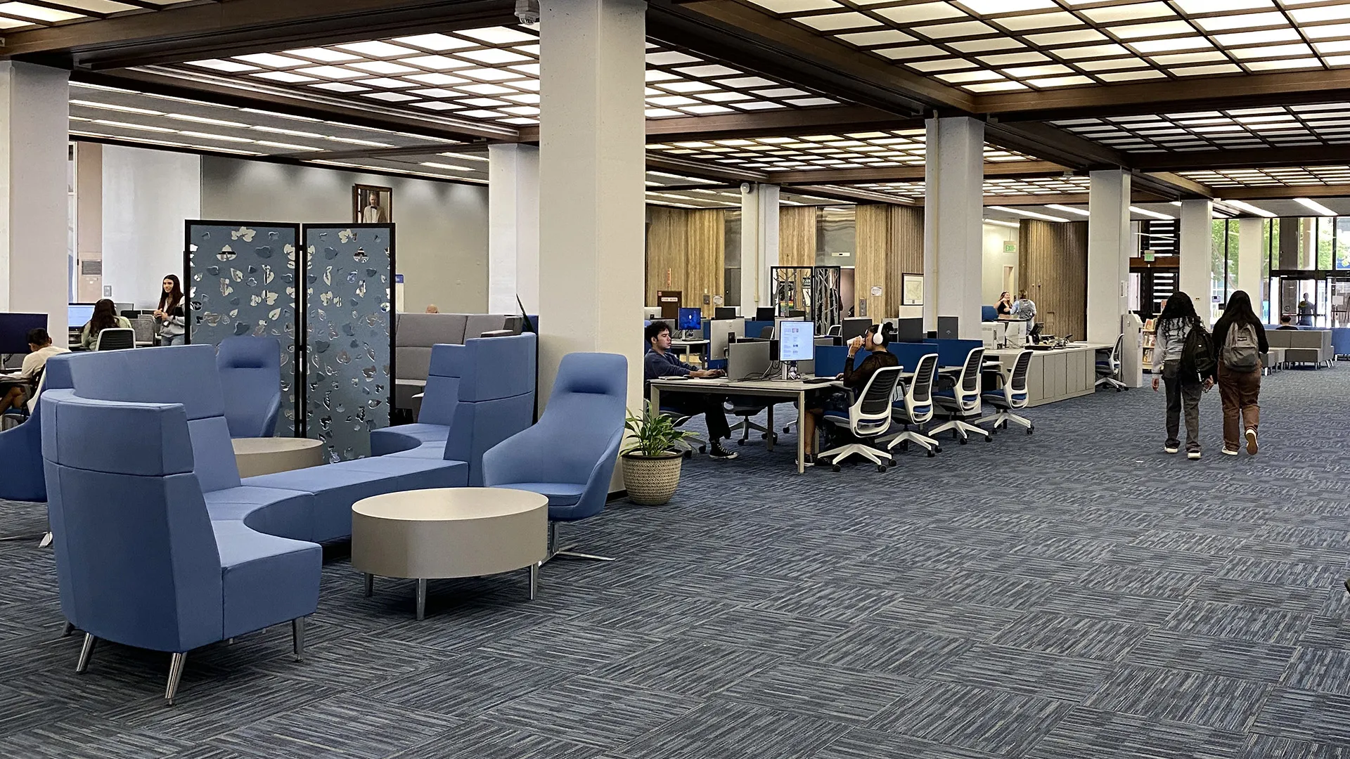 The newly remodeled 1st Floor Commons at the John M. Pfau Library.
