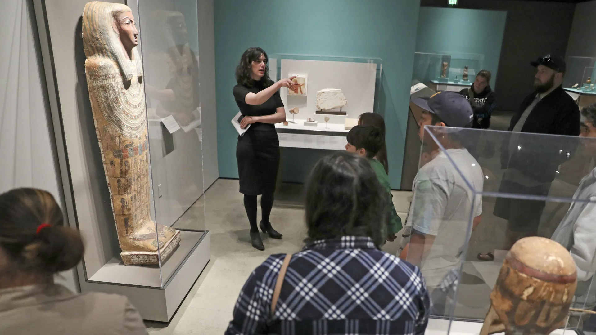Jessica Tomkins (center) the 2019 W. Benson Harer Egyptology Scholar in Residence leads.