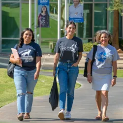 CSUSB Palm Desert Campus students