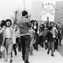 Youth from the Florencia barrio of South Central Los Angeles arrive at Belvedere Park for La Marcha Por La Justicia, January 31, 1971. Photo: Luis C. Garza. Courtesy of the photographer and the UCLA Chicano Studies Research Center. From the “Set the Night on Fire: L.A. in the Sixties” website.