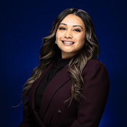 Vanessa Zaldivar Headshot