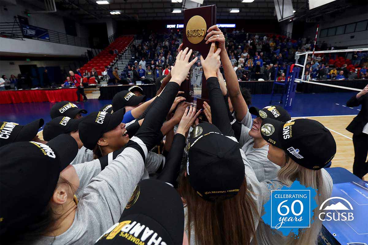 CSUSB women's volleyball team