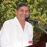 Dr. Julián Nava (†)